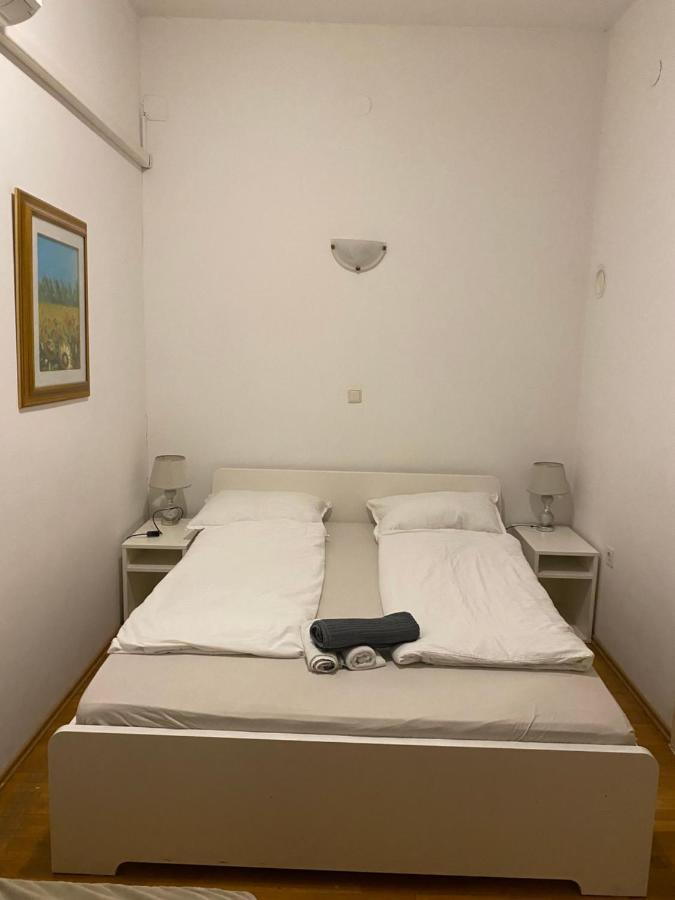 Rooms And Apartments Nokturno Ζάγκρεμπ Εξωτερικό φωτογραφία